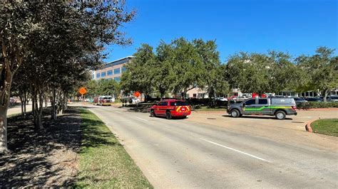 Fort Bend County gas leak: University Boulevard。